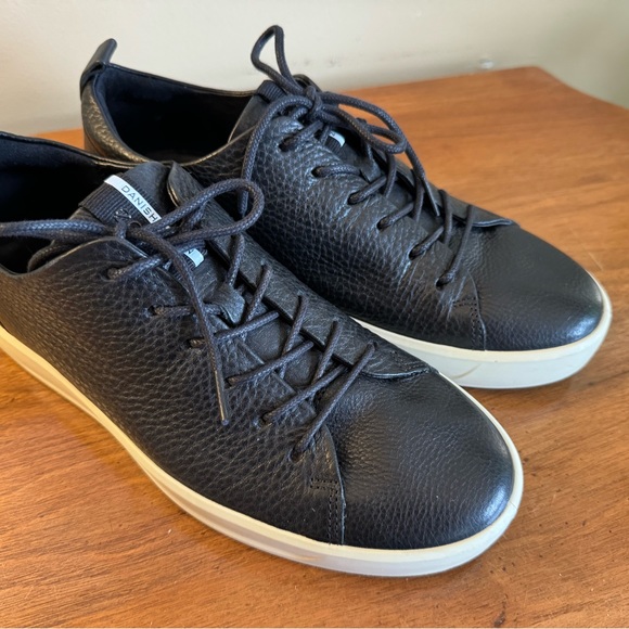 Beautiful Black ECCO perfect brand sneakers size 41 - Picture 1 of 8
